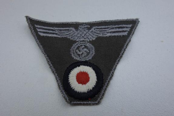 Wehrmacht Late War M43 Cap insignia