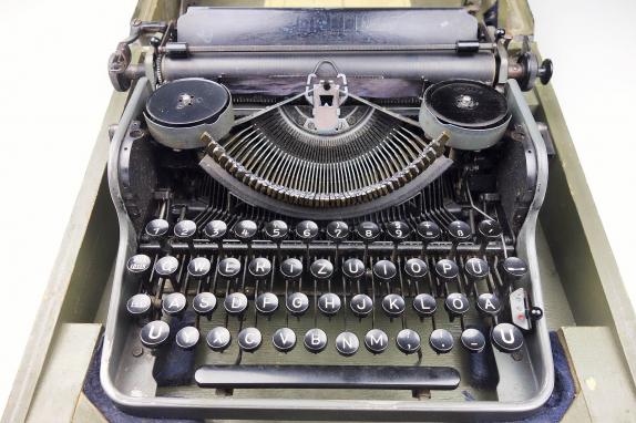 rare original waffen ss typewrite