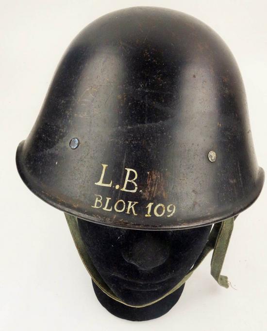 a dutch ww2 civil  air defense service helmet