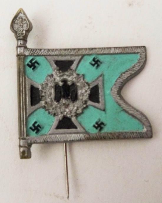 a ww2  german winter hulp  flag  tinnie