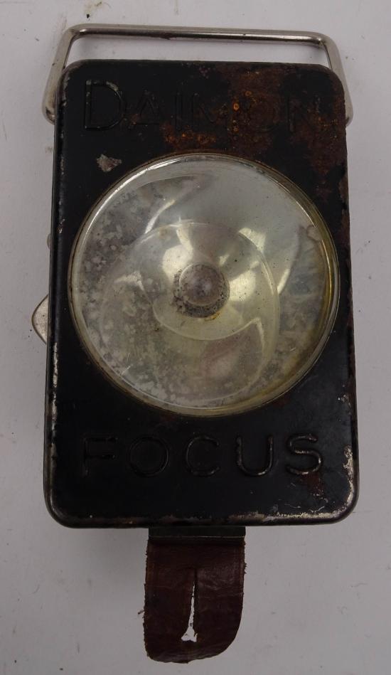 a german ww2  daimon  focus 2262 flashlight