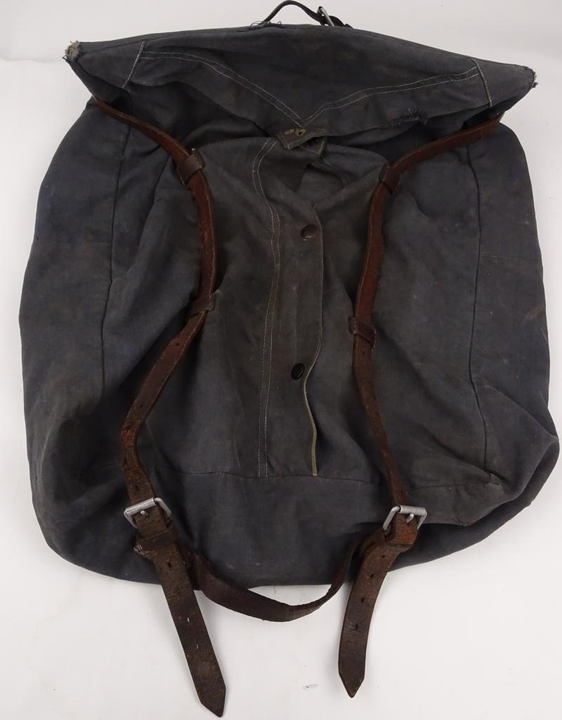 A   luftwaffe  officer's  clothing bag