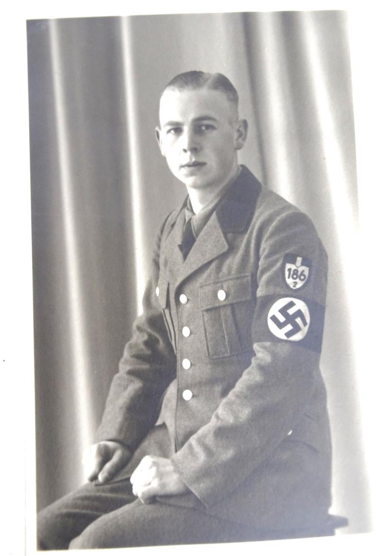 a nice picture of a German soldier