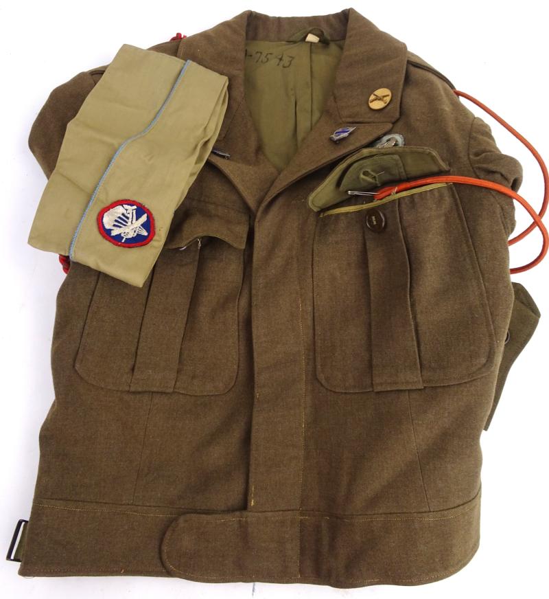 a US 82nd AB, 325th Glider Infantry Uniform and site cap