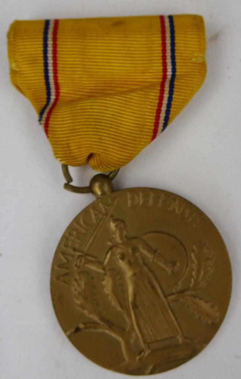 A WW2 US American Defense Medal