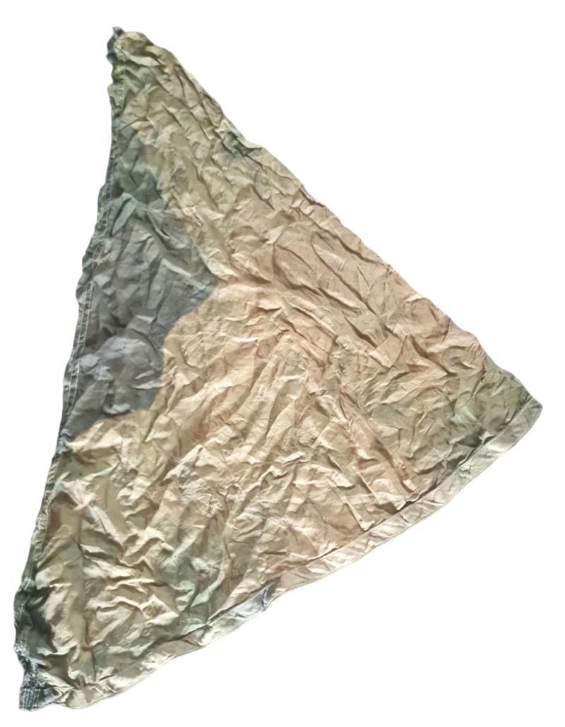 a camo scarve from a Fallschirmjäger Parachute
