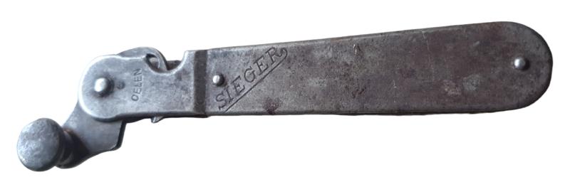 german ww2 can opener (Büchsenöffner)