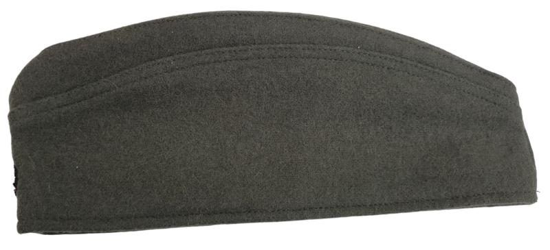 a east german overseas cap