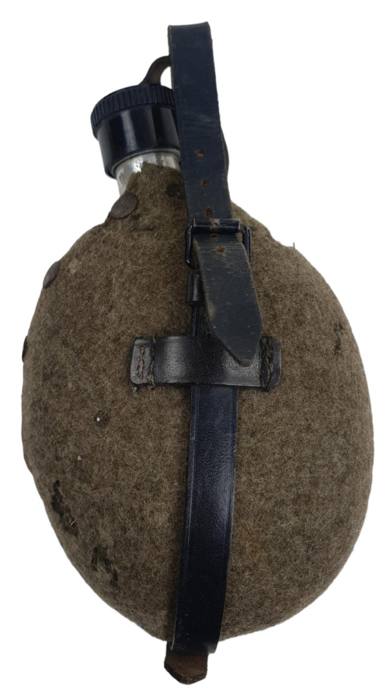 a  wehrmacht  water bottle without a cup