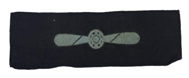 a ww2 british ww2 raf leading aircraftsman patch