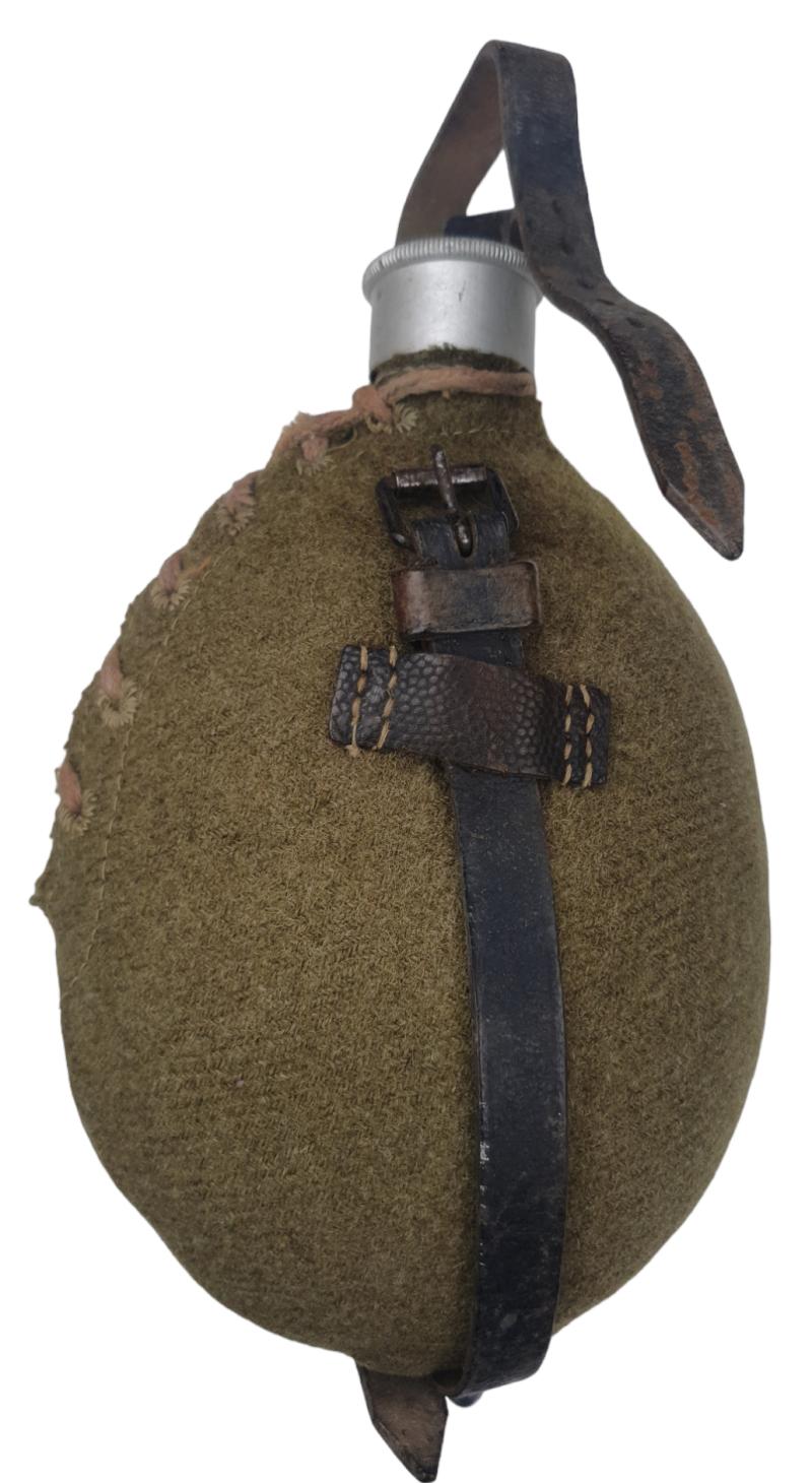 a wehrmacht ww2 water bottle without a cup