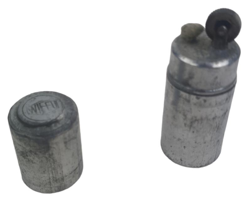 in good condition a cigaretten lighter