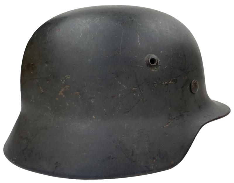 a wehrmacht et64  m35 heer single decal reissue helmet