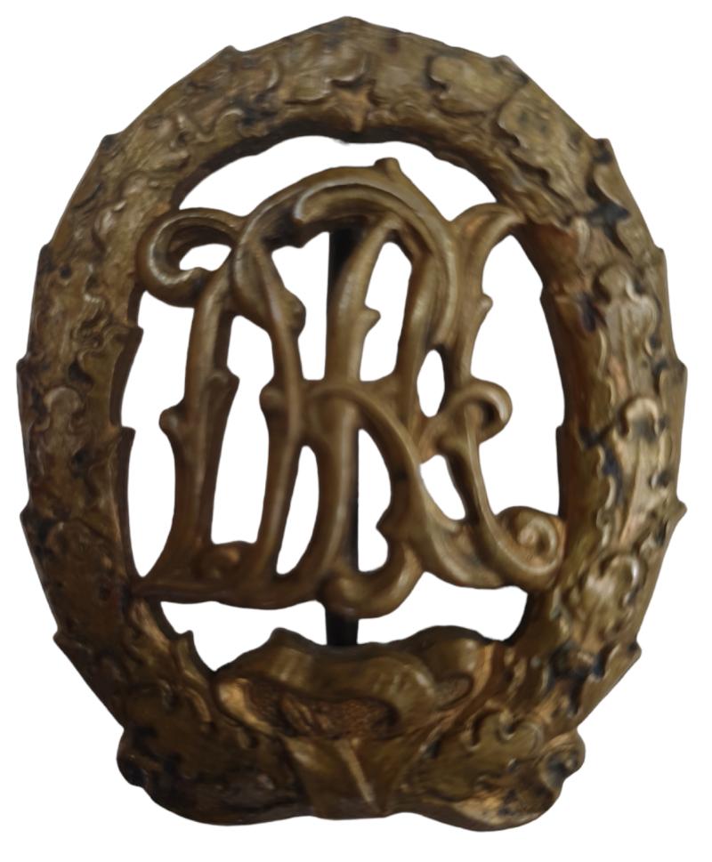 PRE WW2 GERMAN DRA  SPORTS BADGE