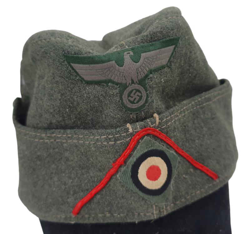 a wehrmacht artillery m40 overseas cap