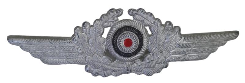 a german luftwaffe schirmmutze cockarde