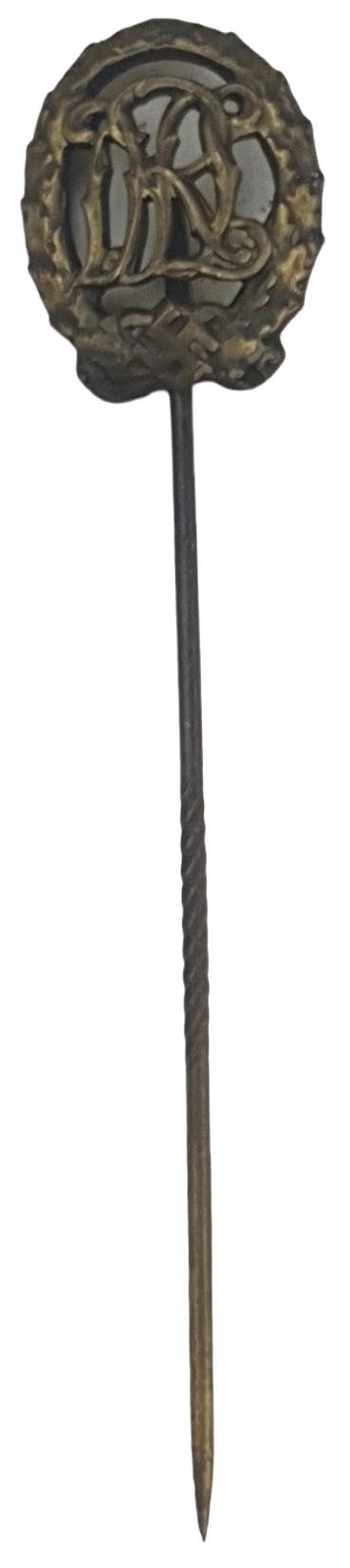a wehrmacht  DLR Sports Stickpin