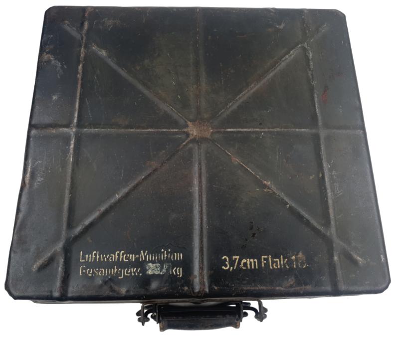 A luftwaffen-munition 3.7 flak box