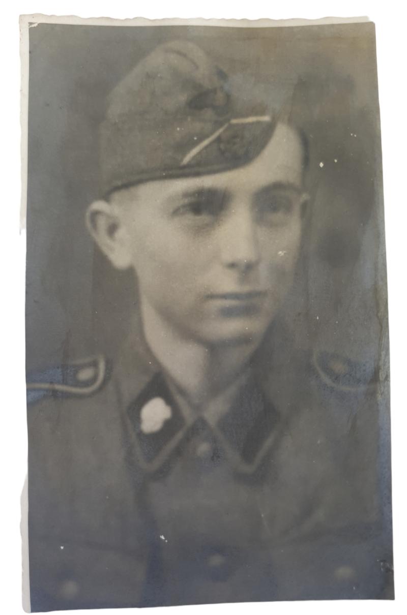 a waffen ss totenkopf  portrait picture