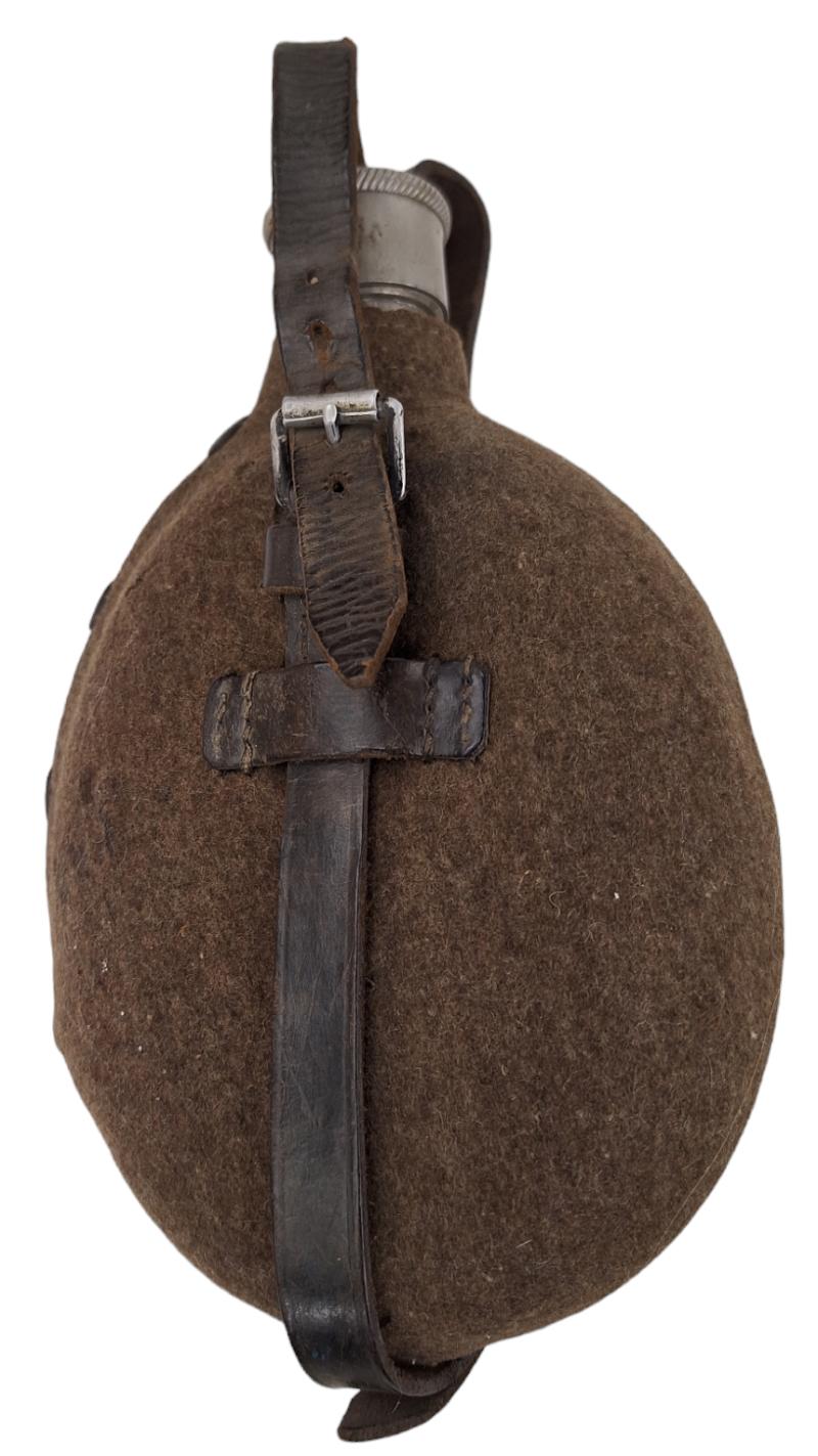 a wehrmacht ww2 water bottle without a cup