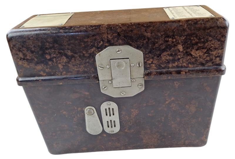 a wehrmacht field telephone (FF33)