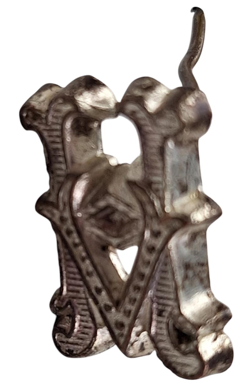a Shoulder Board letter h