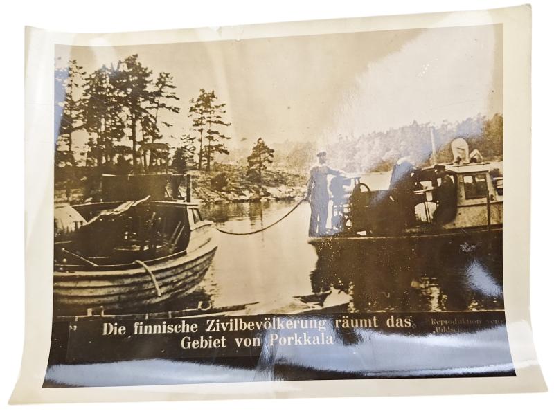 a German WW2 press photo in the size 18x24cm