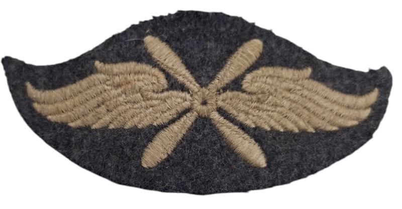 a german luftwaffe flight personell trade badge