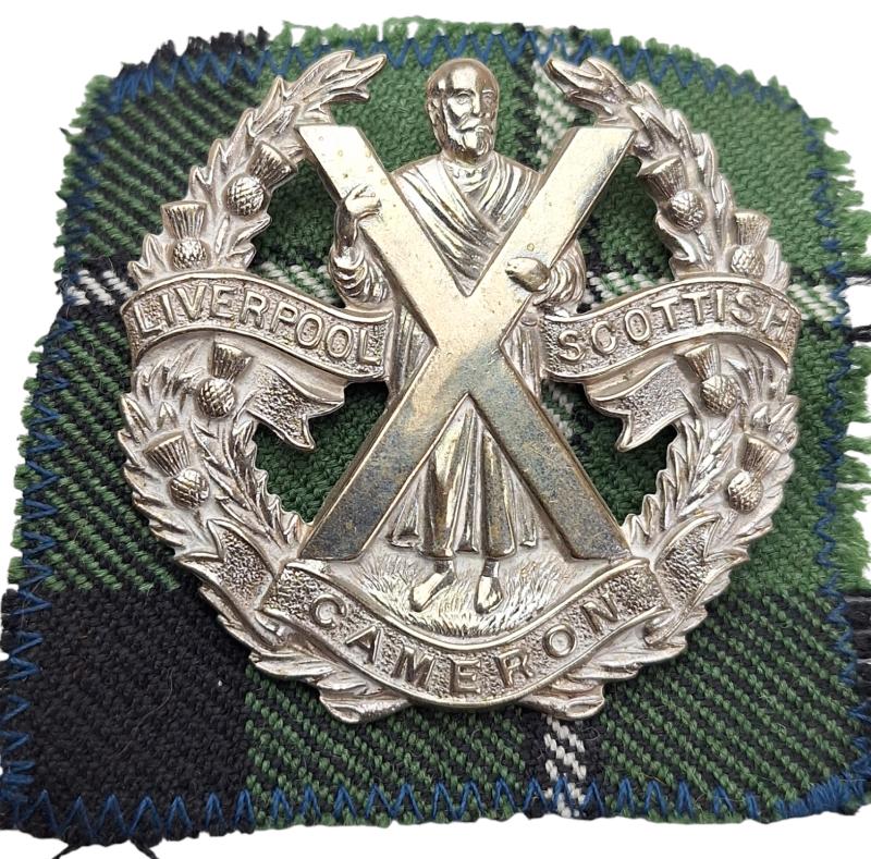 a Britse ww2 cap badge Liverpool Scottish Regiment