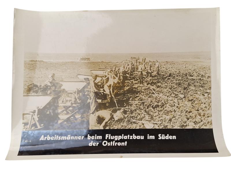 a German WW2 press photo in the size 18x24cm