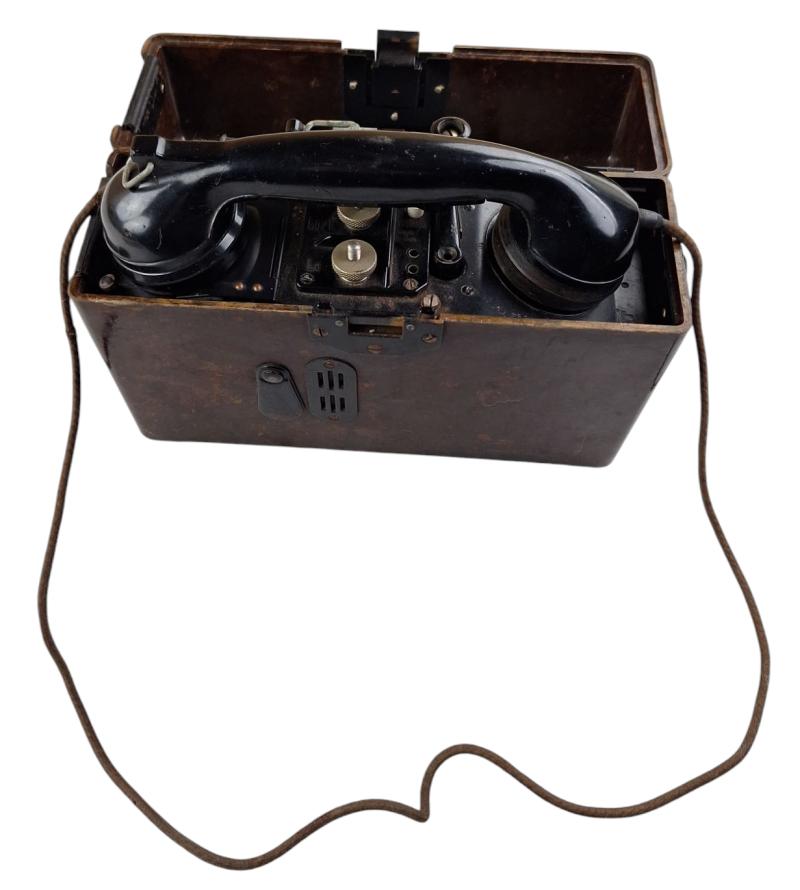 a wehrmacht field telephone (FF33)