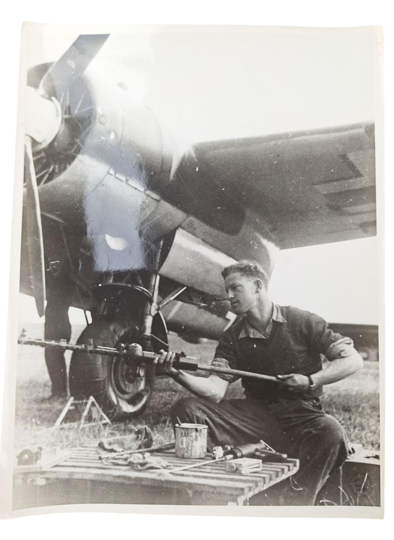 a German WW2 press photo in the size 18x24cm