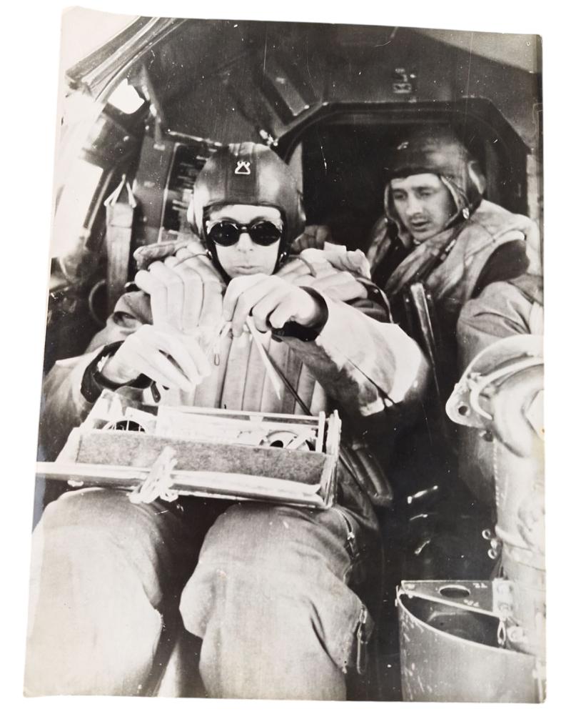 a German WW2 press photo in the size 18x24cm