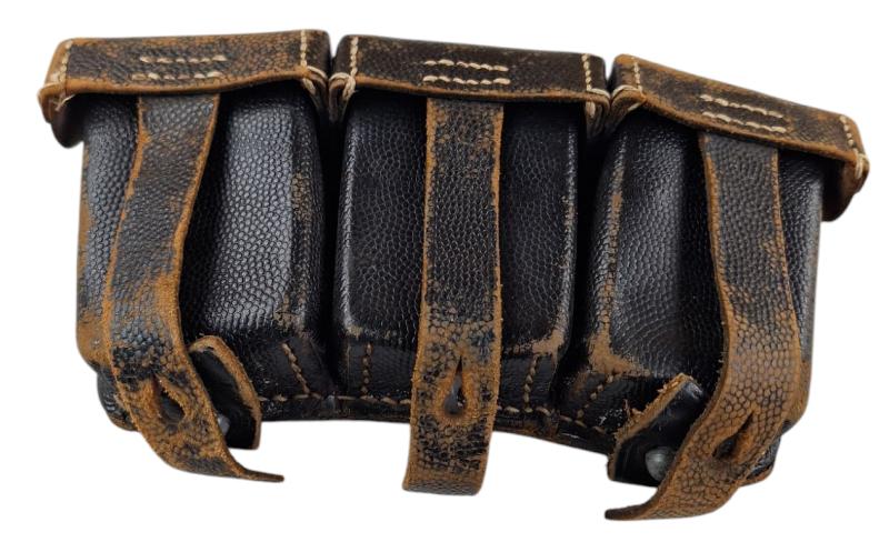a wehrmacht k98 ammo pouch