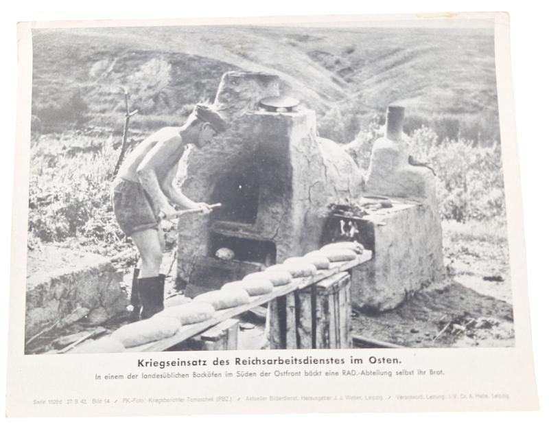 a German WW2 press photo in the size 18x23cm