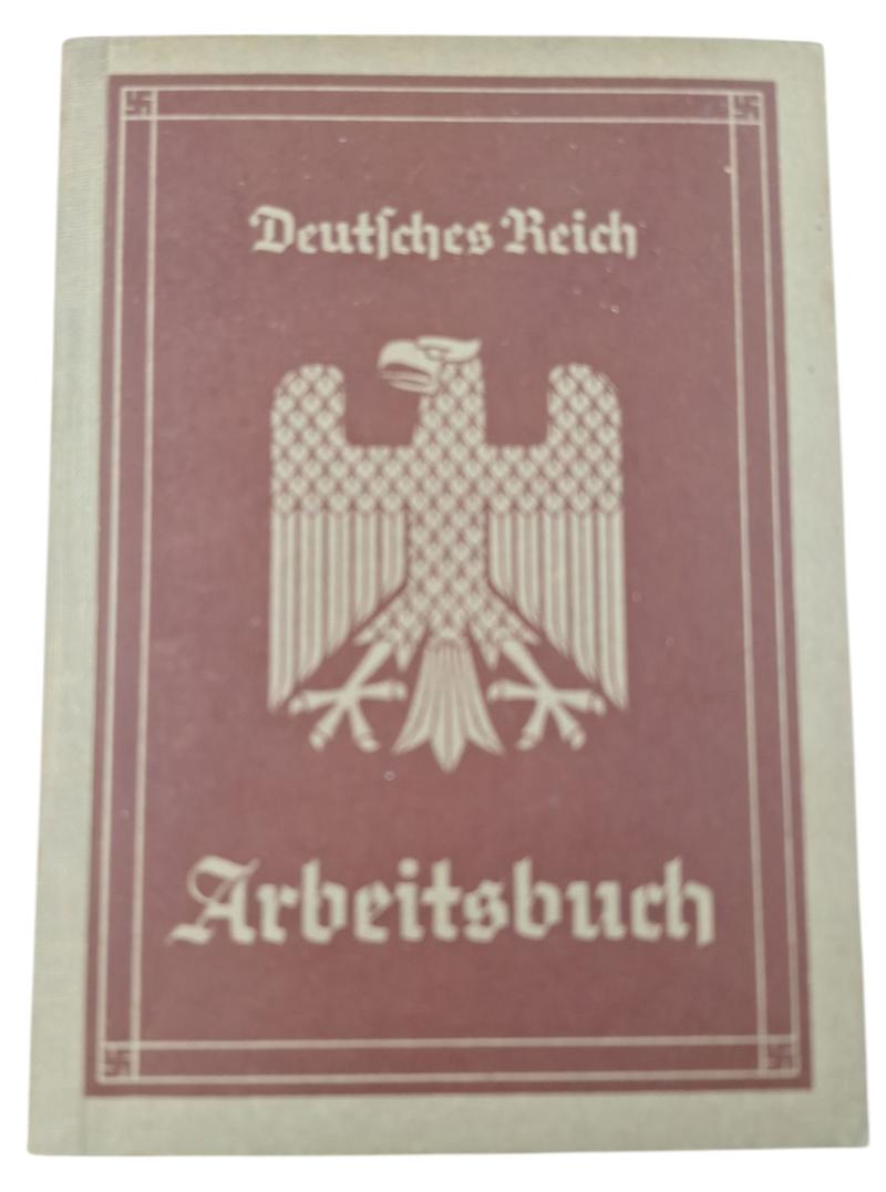 a german 1nd Pattern ww2 labor book 