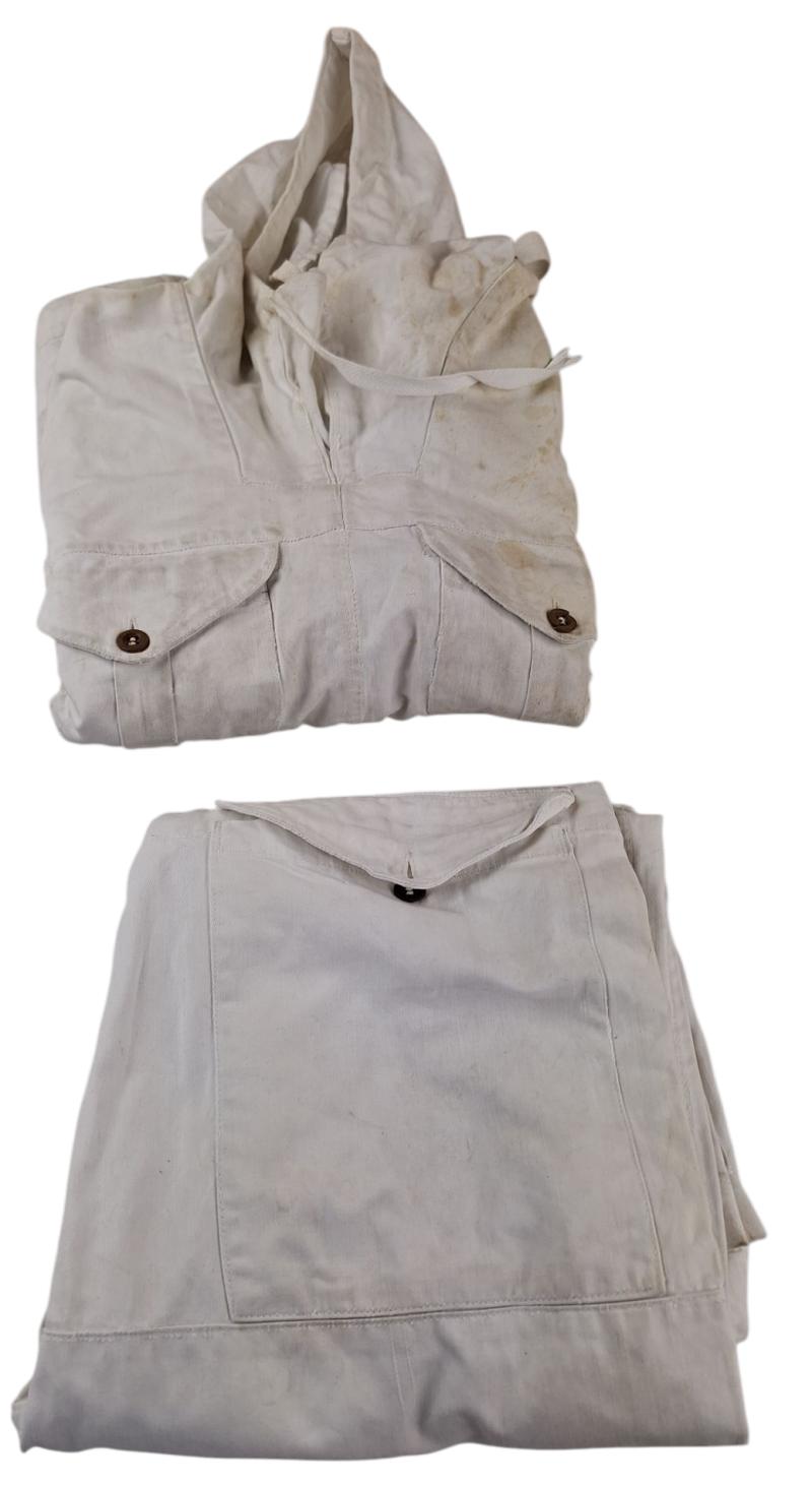 a set off us  ww2 white british made camo jacket and trousers