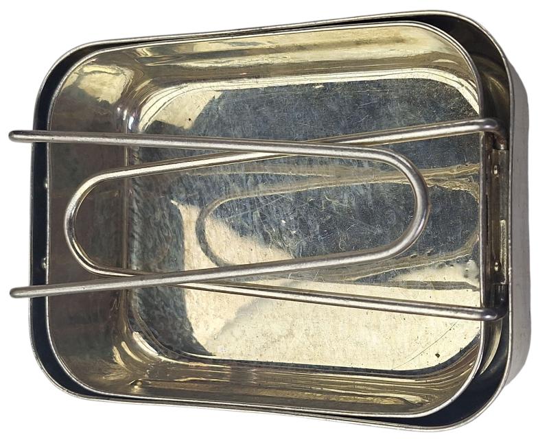 a british ww2 mestin  set