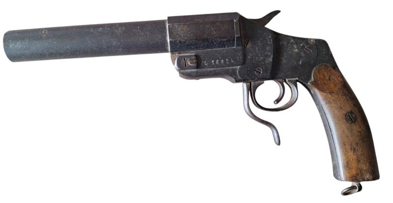 A german ww1 period flare gun