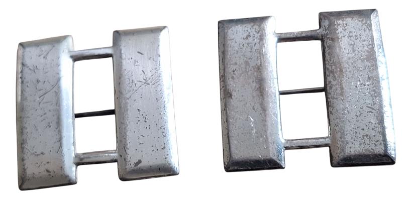 two  us ww2 army captain rank bar