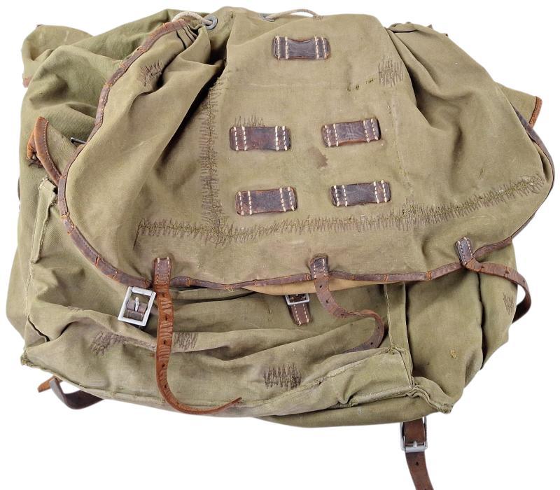 a german ww2 ww2 gebirgs jager backpack