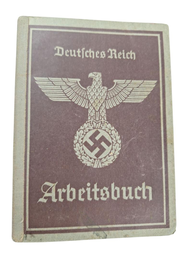 a german 2nd Pattern ww2 labor book 