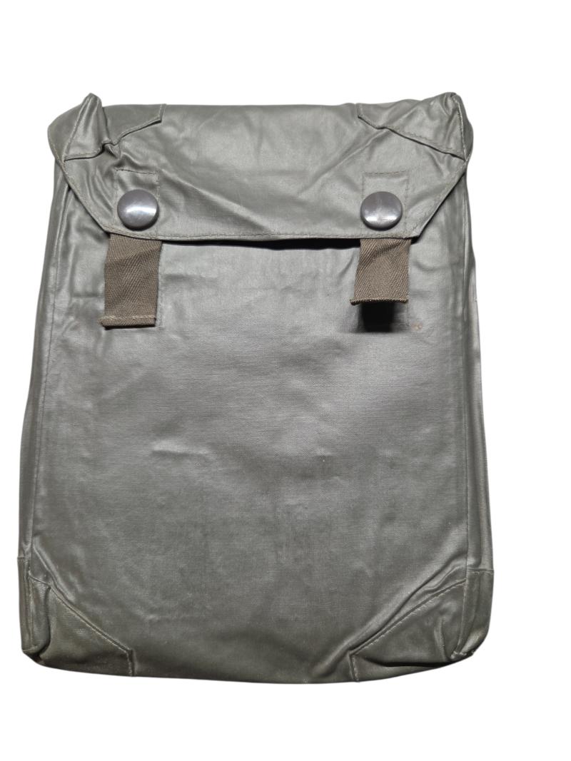 a Wehrmacht rubberized Gascape Pouch