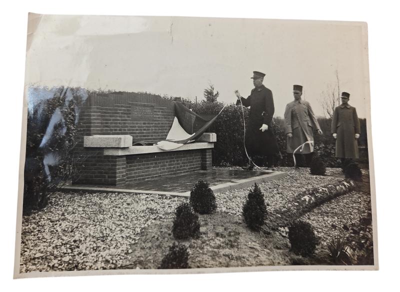 a Dutch pre-war photo