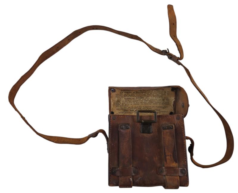 World War I German binoculars leather carrying case for the 1908 binoculars