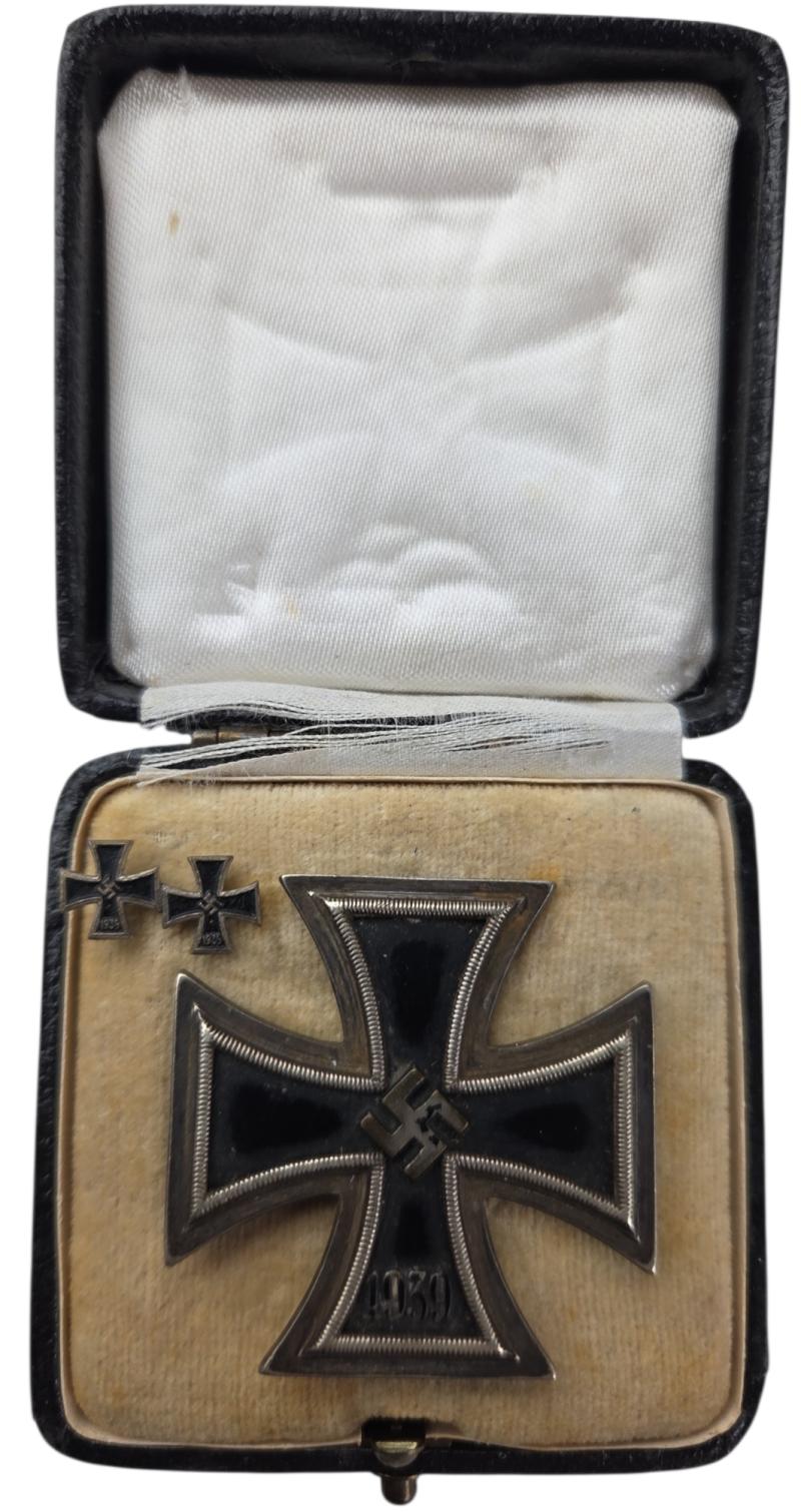 a wehrmacht ww2 iron cross .first class in an original box with a small pin