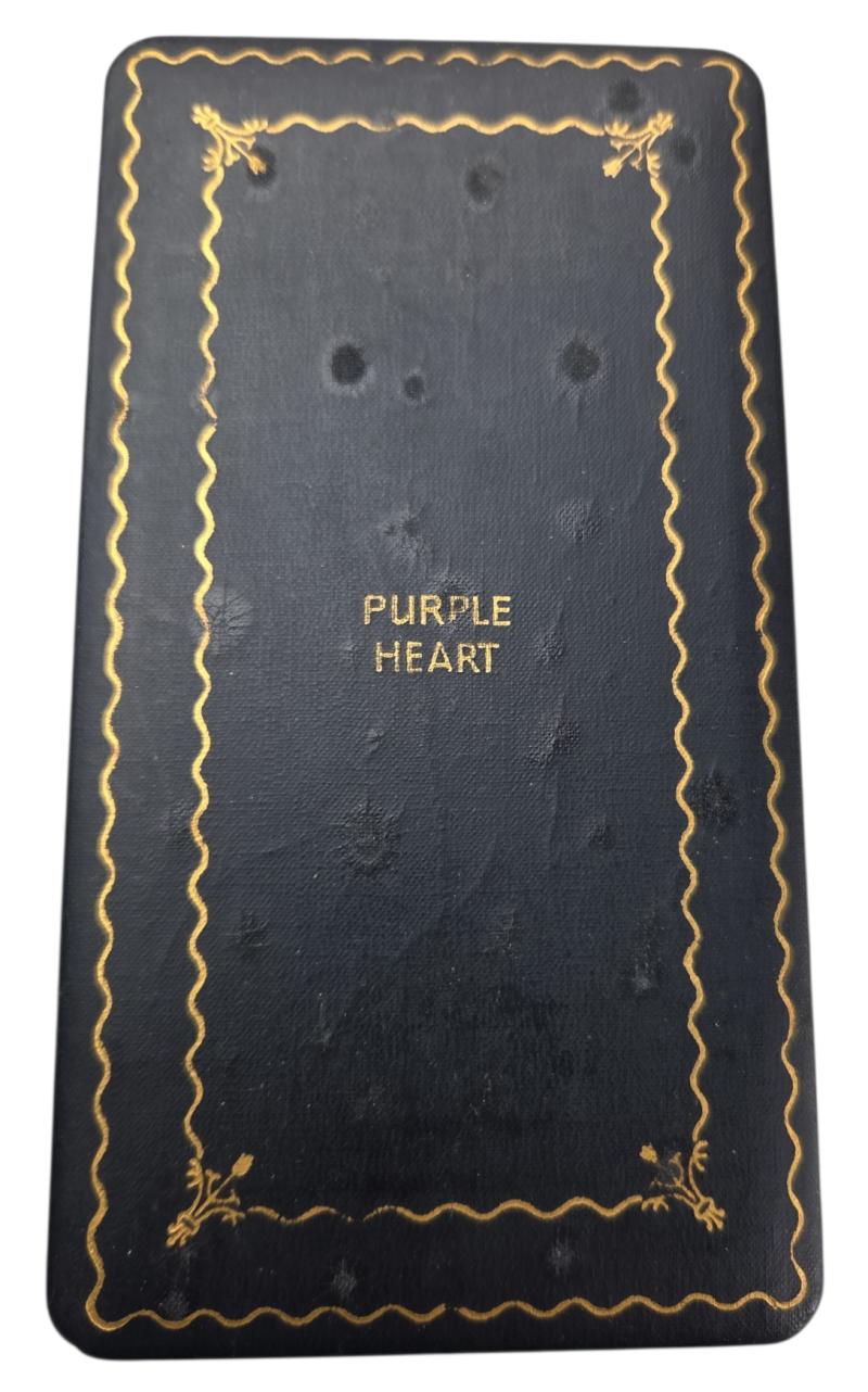 a US WW2 purple heart box