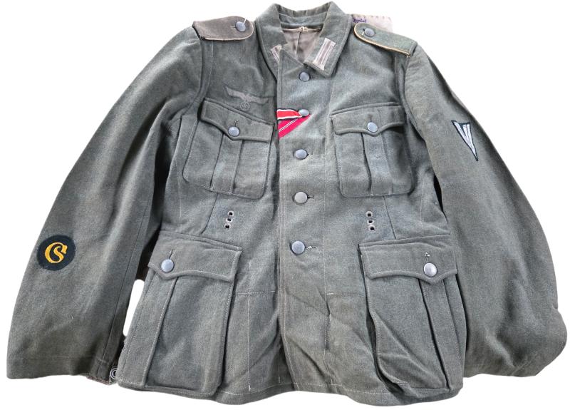 a Wehrmacht heer  M40 machine gunner Combat tunic
